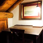 מלון Hotel Soazza 3*