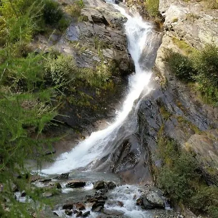 Hotel Soazza ホテル 3*