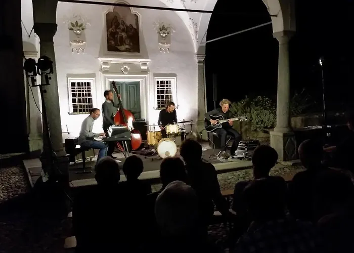 Hotel Soazza Otel 3*